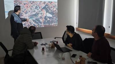 Samandağ Belediye Başkanı Emrah Karaçay, ilçede yaşanan elektrik kesintileri ve