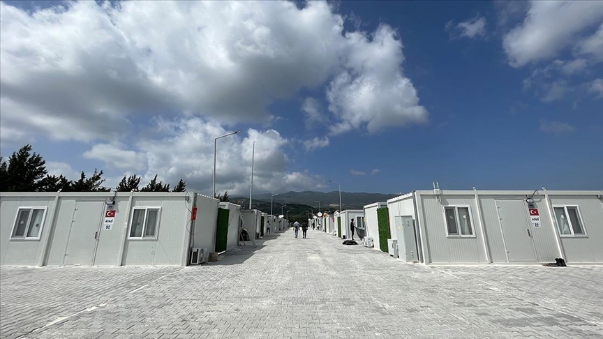 Koca: ”Hatay halkına yaşam borcunuz var” DEM Parti Mersin Milletvekili ve TÖP Sözcüler Kurulu Üyesi Perihan