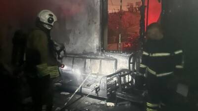 Hatay’ın Reyhanlı ilçesinde iki katlı müstakil bir evde çıkan yangın,