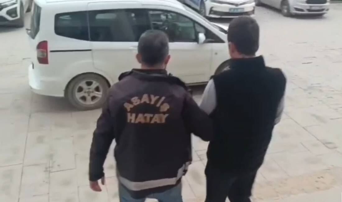 Hatay’ın Kırıkhan ilçesinde bir iş yerinde yaşanan telefon hırsızlığı olayı,