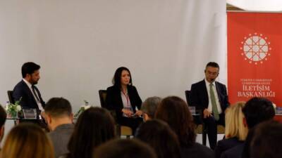 Adana’da, dijital dünyada güvenliğin ve dezenformasyonla mücadele yöntemlerinin konuşulduğu kapsamlı