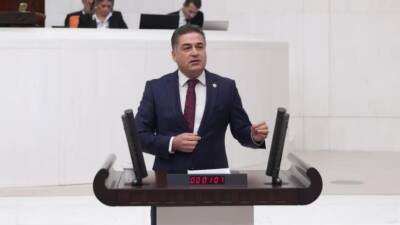 Hatay’ın Defne ve Antakya ilçelerindeki okullarda yaşanan ısınma sorunu, öğretmenler