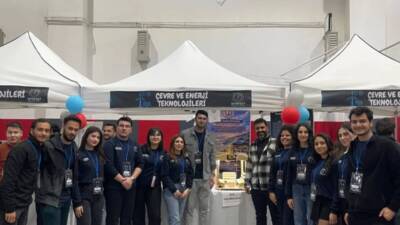 İskenderun’da düzenlenen İSTEFEST etkinliğinde, Solar Core ekibi tarafından geliştirilen akıllı