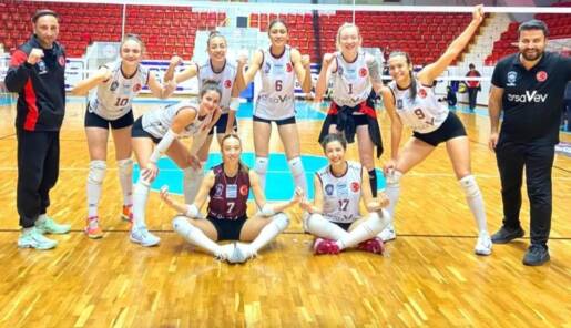 Türkiye Kadınlar Voleybol 2. Ligi’nde ikinci sırada yer alan Hatay