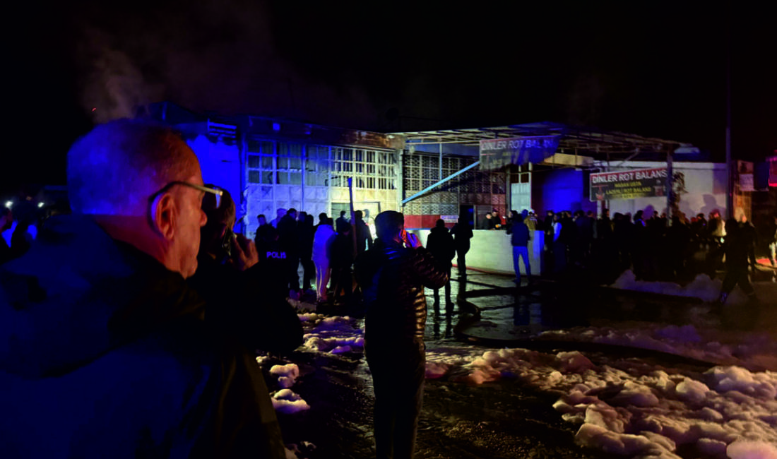 Antakya Yeni Sanayi Sitesi’nde çıkan yangın büyük üzüntüye neden oldu.