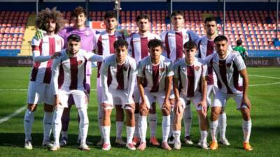Atakaş Hatayspor ile Serikspor arasında dün oynanan ve 1-1 sona