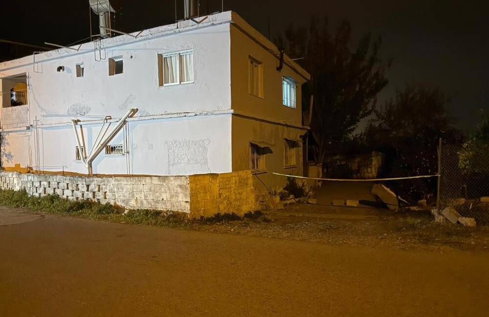 Hatay’ın Erzin ilçesine bağlı Gökdere Mahallesi’nde akşam saatlerinde ortaya çıkan