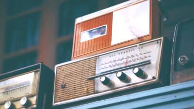 Dinlediğimiz şarkılara neler oluyor? Dinlediğimiz şarkılarla ilgili sezgisel tespitler, duygusal etkiler ve müzikteki değişimlerin