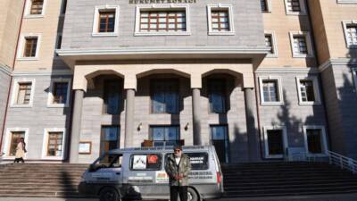 Hatay’ın Dörtyol ilçesinin damaklarda iz bırakan mandalinasını sınır hattında görev