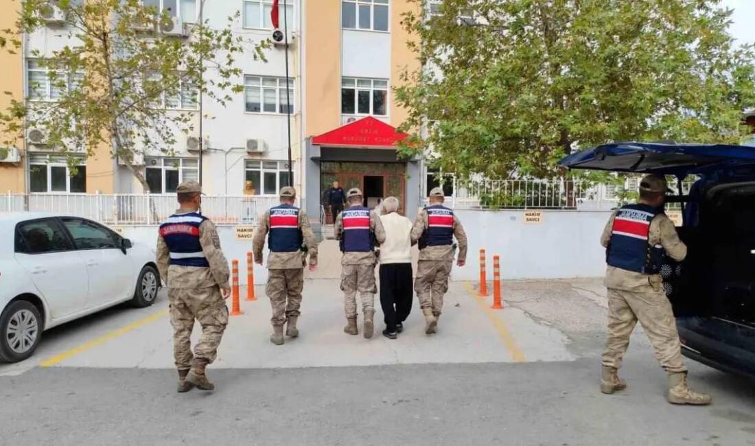 Erzin’de Vahşet Zanlısı Tutuklandı Hatay’ın Erzin ilçesi Gökdere Mahallesi’nde akşam saatlerinde yaşanan olay, ilçede