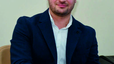 Hatay Mustafa Kemal Üniversitesi öğrencisi Samandağlı Yusuf Çapar, hayvan gübresi