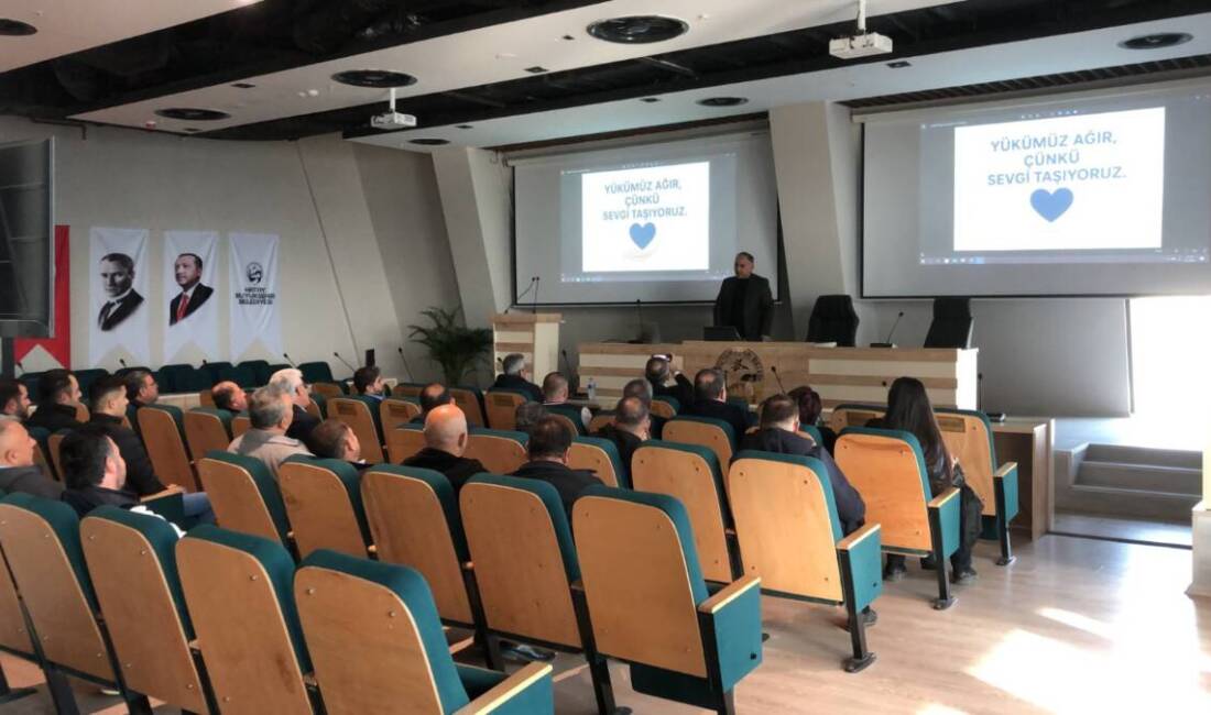 HBB’den Şoförlere Stres ve Öfke Yönetimi Eğitimi Hatay Büyükşehir Belediyesi (HBB), vatandaşlara daha güvenli, konforlu ve nitelikli