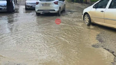 Defne ilçesi Uğur Mumcu Bulvarı’nın kapatılmasının ardından Çekmece Mahallesi üzerinden