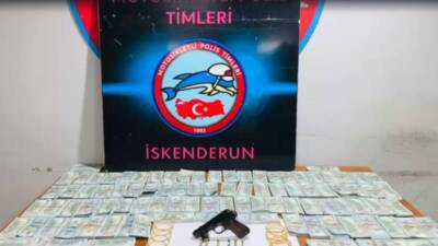 İskenderun Emniyet Müdürlüğü ekipleri, şüpheli gördükleri 34… plakalı bir aracı