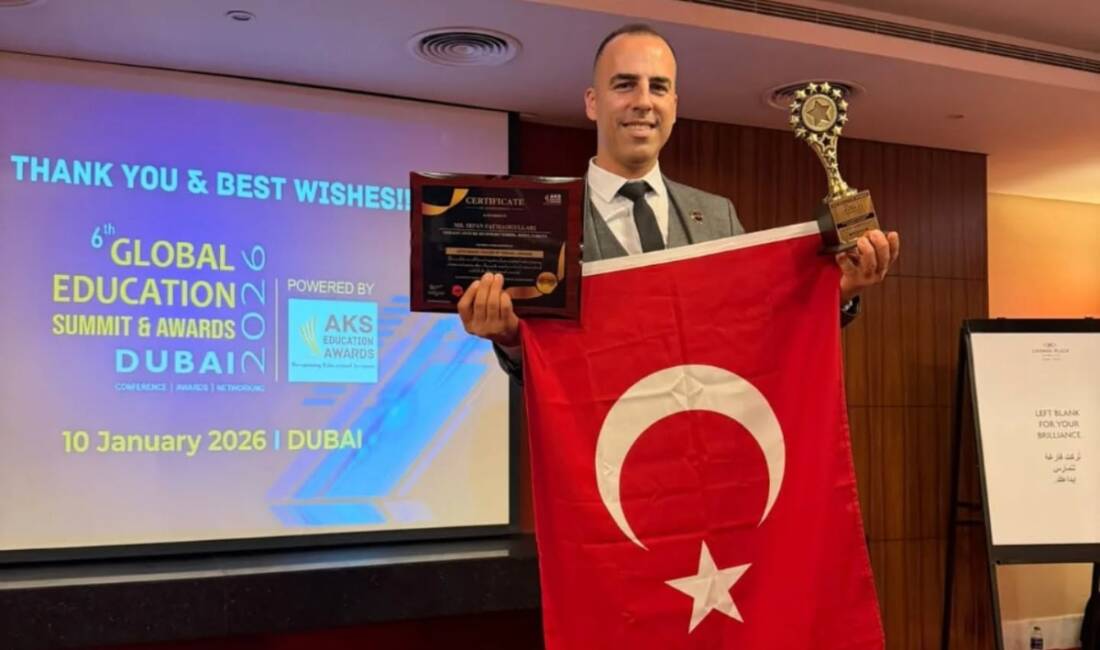 Hataylı Türkçe Öğretmeni İrfan Fatmaoğulları, “Yılın En İyi Dil Öğretmeni