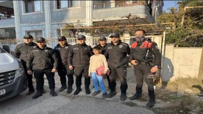 İskenderun İlçe Emniyet Müdürlüğü’nde görevli polis memurları, Muhammed Eymen Anük