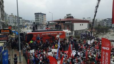 Cumhuriyet Halk Partisi Genel Başkanı Özgür Özel’in katılımıyla Çekmece Kavşağı’nda