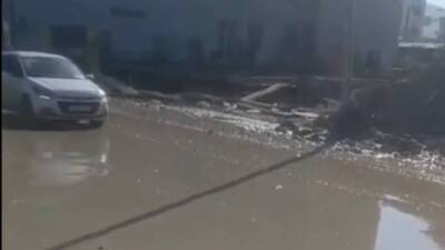 Hatay’ın Defne ilçesine bağlı Çekmece Mahallesi’nde altyapı sorunları tepkilerin odağına