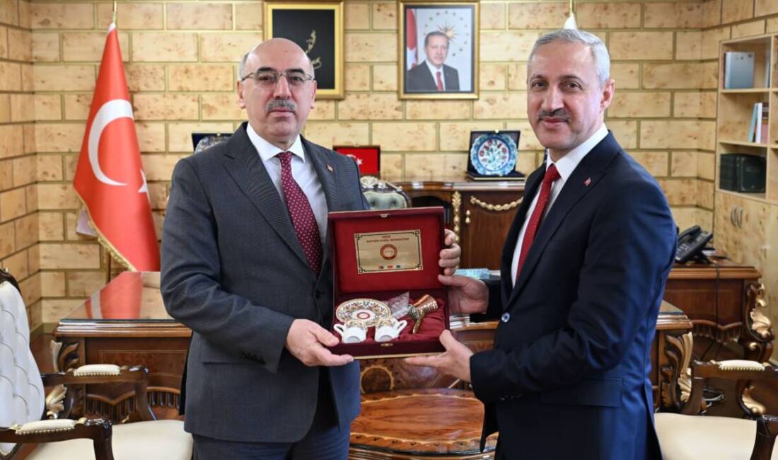 Hatay Mustafa Kemal Üniversitesi (MKÜ) Rektörü Prof. Dr. Veysel Eren,