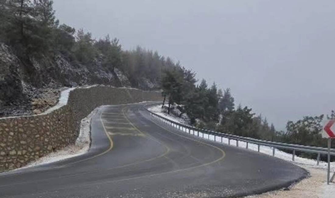 Antakya ile Arsuz’u birbirine bağlayan Serinyol–Madenli yolu, etkili olan kar