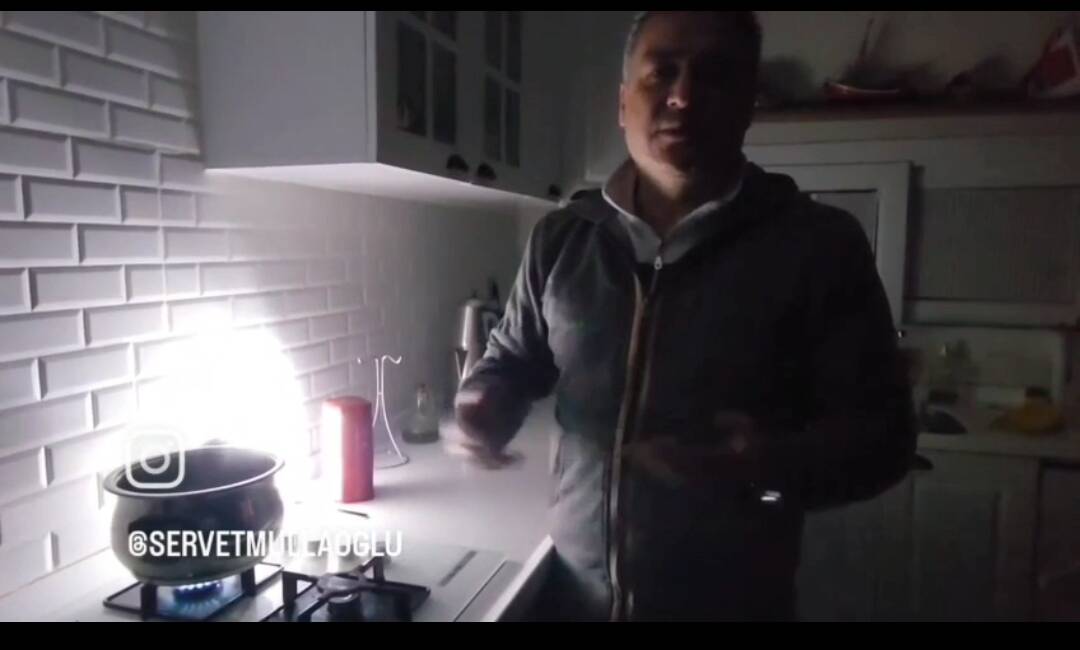 &nbsp; CHP Hatay Milletvekili Servet Mullaoğlu, Hatay genelinde yaşanan uzun