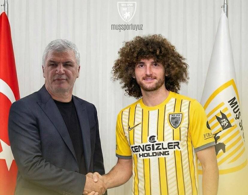 Muşspor, stoper mevkisinde görev yapan Recep Burak Yılmaz ile sezon