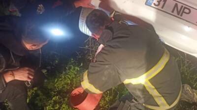 Hatay’ın Yayladağı ilçesinde meydana gelen trafik kazasında, kontrolden çıkan otomobil