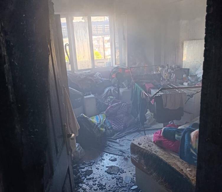 Hatay’ın İskenderun ilçesinde bir apartman dairesinde çıkan yangın, paniğe neden