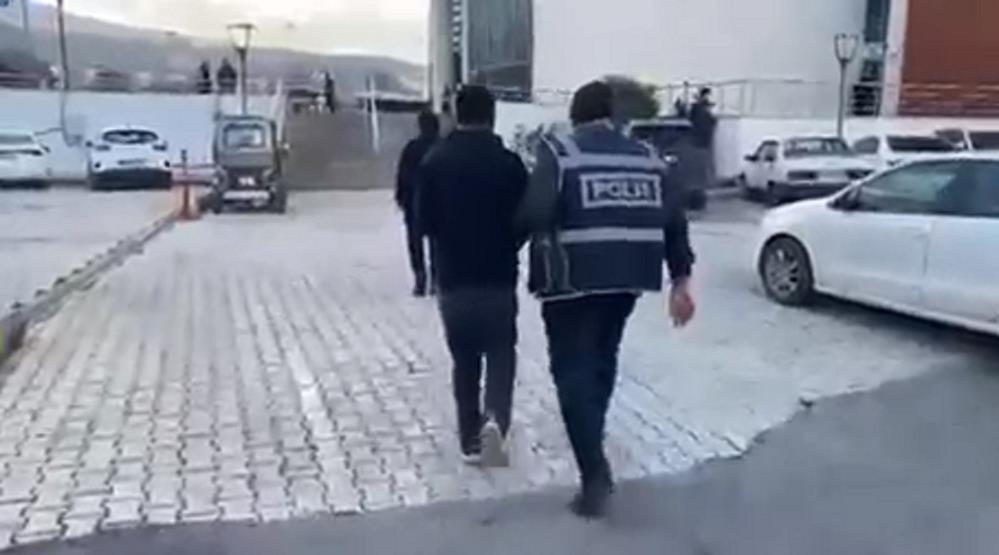 Hatay Emniyet Müdürlüğü ekipleri, aranan şahısların yakalanmasına yönelik yürüttükleri çalışmalar