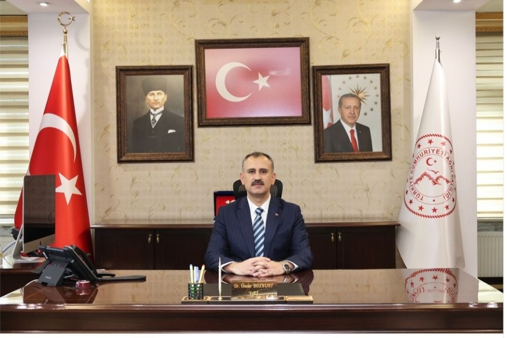 Hatay’ın Yayladağı ilçesinde doğup büyüyen hemşehrimiz Vali Önder Bozkurt, kısa