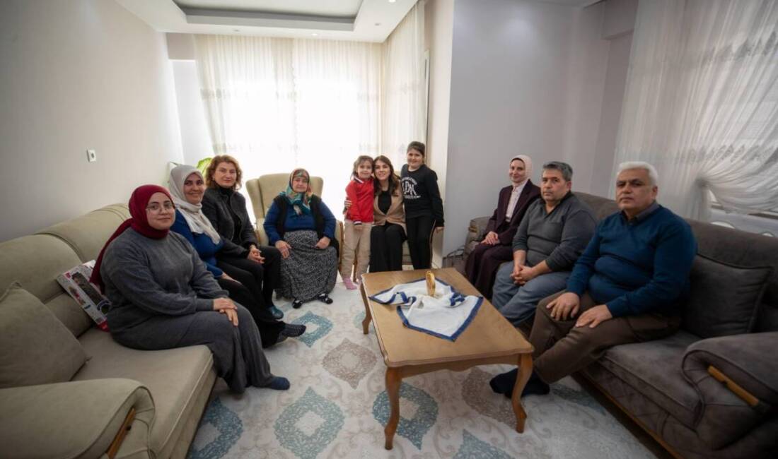 Hatay Valisi Mustafa Masatlı’nın eşi Esra Masatlı, İl Emniyet Müdürü’nün