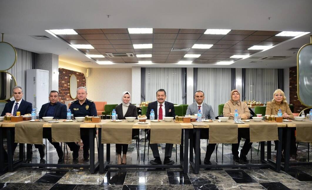 Hatay İl Emniyet Müdürlüğü bünyesinde görev yapan müdür, amir ve