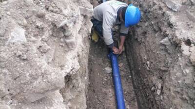 Hatay Büyükşehir Belediyesi’ne bağlı HATSU, Kırıkhan’ın Kazkeli Mahallesi’nde ekonomik ömrünü