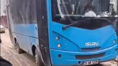 Antakya’da toplu taşıma seferi yapan 127 numaralı otobüs, 75. Yıl