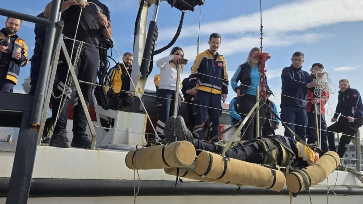 Sahil Güvenlik Komutanlığı, deniz ortamında yaşanabilecek acil durumlara müdahale kapasitesini