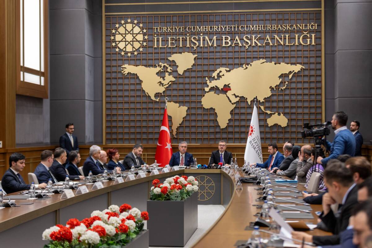 Cumhurbaşkanlığı İletişim Başkanlığı ev sahipliğinde, basın işletmelerinin kredi ve teminat