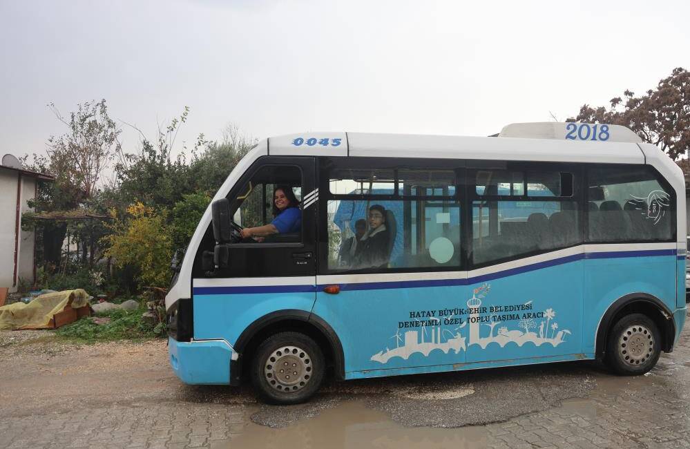 Hatay’da 4 çocuk annesi 45 yaşındaki Zeynep Kılıç, eşinin dolmuş
