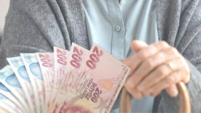 Emeklilere en yüksek promosyonu veren bankayı karşılaştırın; avantajlar, şartlar ve