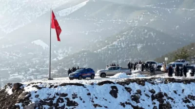 Hatay’ın Hassa ilçesine bağlı Arpalıuşağı Mahallesi’nde, rüzgâr ve yağış nedeniyle