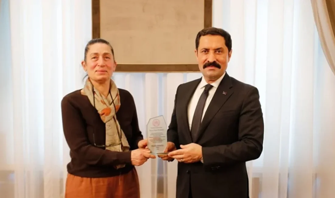 Kültür ve Turizm Bakanlığı tarafından “Yaşayan İnsan Hazineleri Ödülü”ne layık