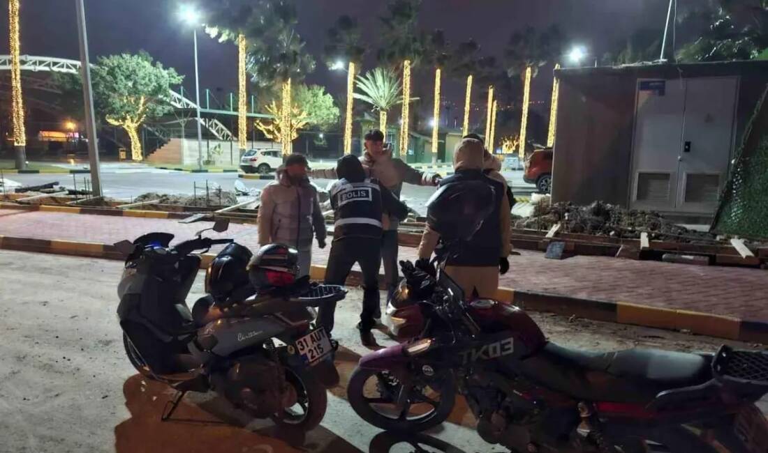 Hatay’ın İskenderun ilçesinde polis ekipleri, asayiş ve huzurun sağlanması amacıyla