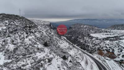 Hatay’da etkili olan kar yağışı, Antakya–Yayladağı yolu üzerinde doğayla iç