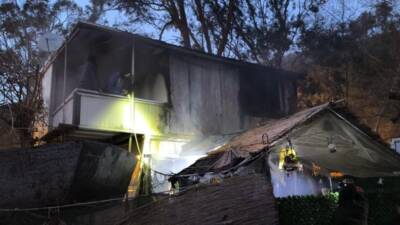 Hatay’da depremzedelerin barındığı bir konteyner, çıkan yangında tamamen kullanılamaz hale