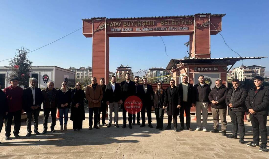 Hatay’ın Defne ilçesinde Dr. Adnan Ezelsoy Parkı ile Sevgi Parkı’nı