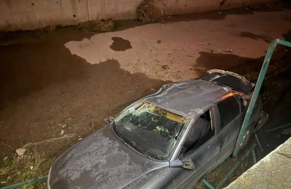 Hatay’ın Payas ilçesinde meydana gelen trafik kazasında, kontrolden çıkan bir