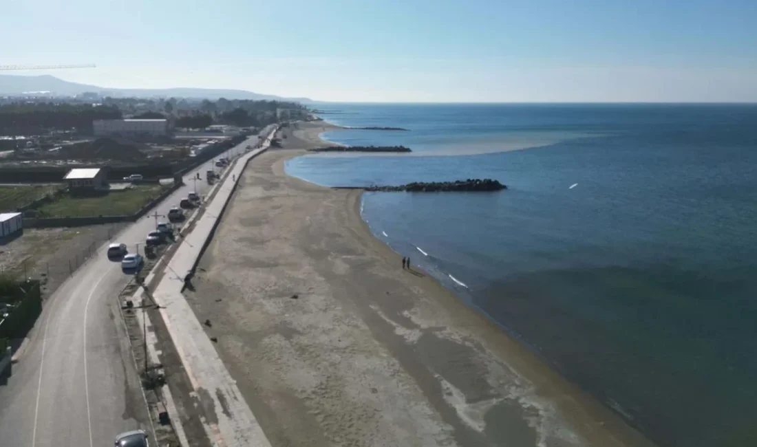 Akdeniz’e kıyısı bulunan Hatay’ın Arsuz ilçesine bağlı Karaağaç Mahallesi sahilinde