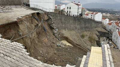 Hatay’ın Samandağ ilçesine bağlı Hıdırbey Mahallesi’nde bulunan TOKİ 1. Etap