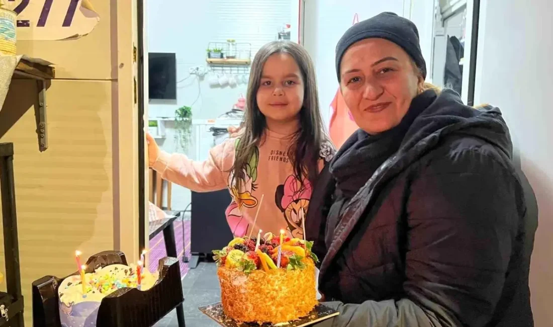 Hatay’da deprem sonrası annesi ve kardeşleriyle birlikte konteynerde yaşamını sürdüren