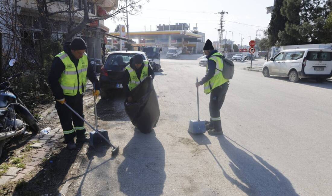 Hatay Büyükşehir Belediyesi (HBB), kent genelinde sürdürdüğü temizlik seferberliğini “Daha