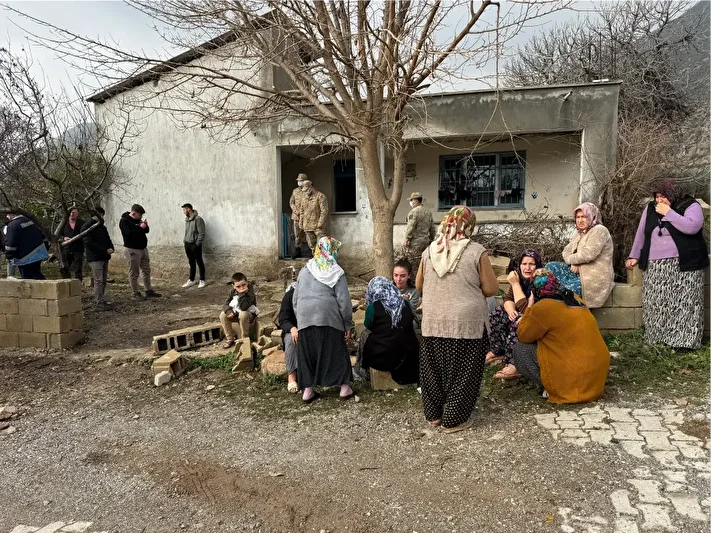 Hatay’ın Hassa ilçesinde sobadan sızan karbonmonoksit gazı faciaya yol açtı.